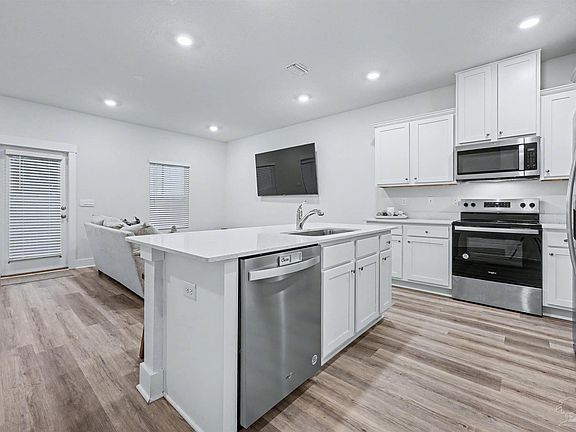 3rd image of 2946 Overcup St