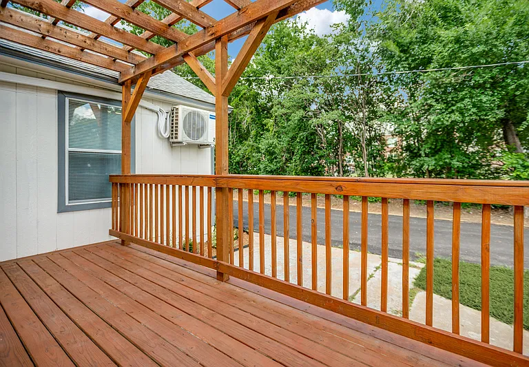 905 W Abram St #1 — Photo 11