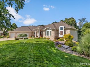 663 Stonehenge Dr SW, Grandville, MI 49418
