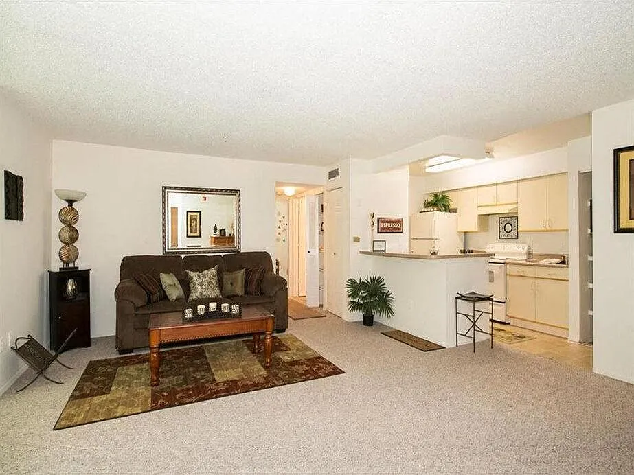 Castle Woods Apartments — Photo 2