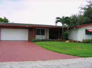 1601 NW 83rd Way, Pembroke Pines, FL 33024