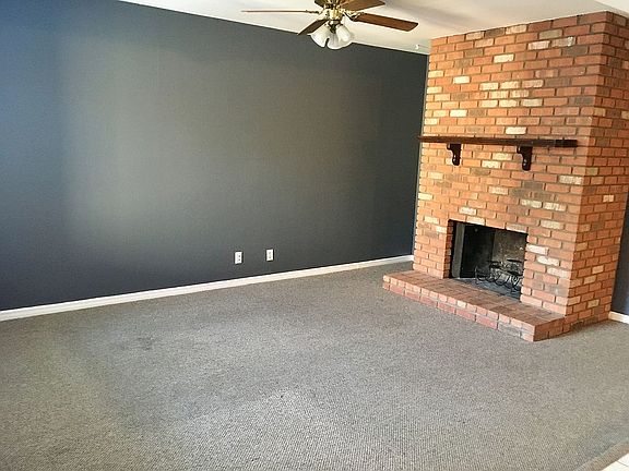 5th image of 508 W Pebble Beach Dr