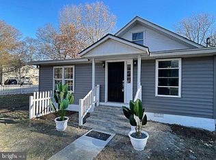 5601 Essex St, Churchton, MD 20733