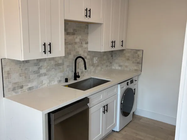 17372 Dairyview Cir #A, Huntington Beach, CA 92647