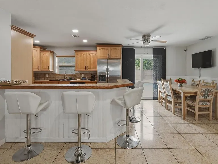 6595 Massachusetts Dr — Photo 10
