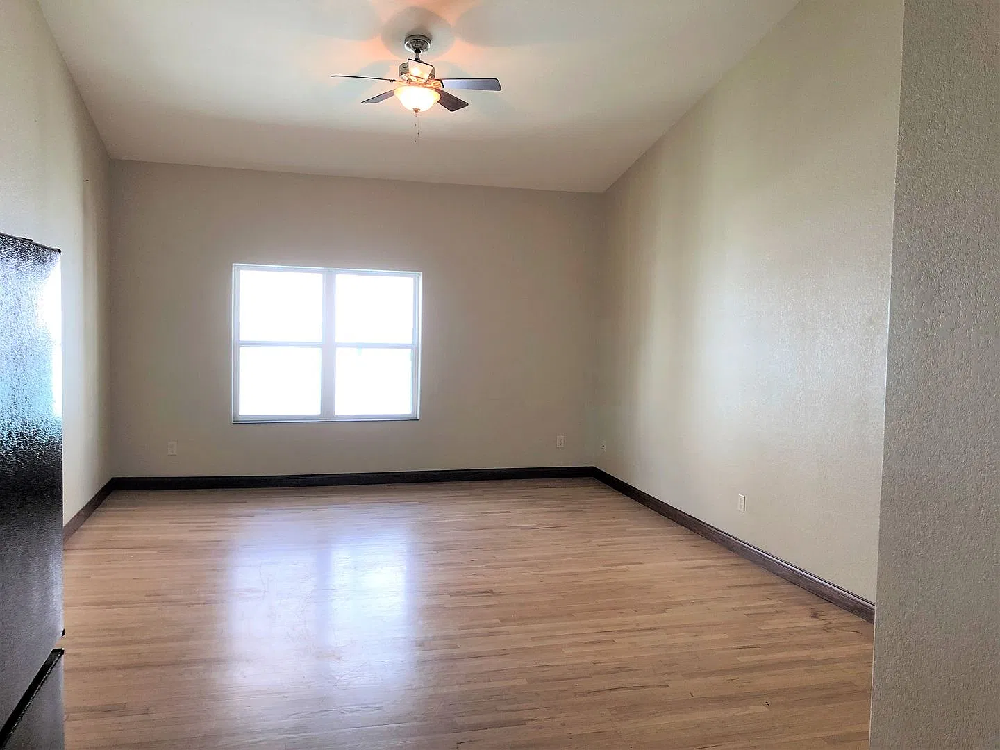 515 College — Photo 2