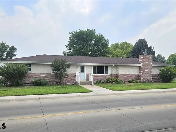 1345 U St, Gering, NE 69341