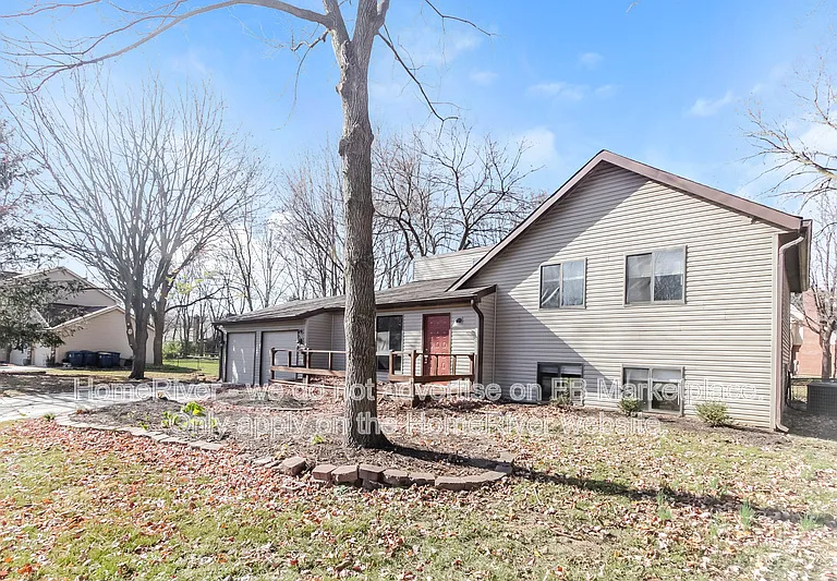 11280 Oldfield Dr — Photo 3
