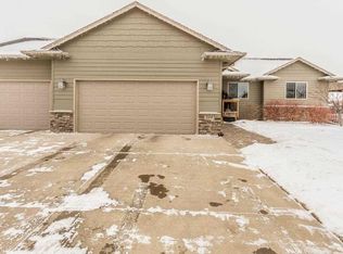 209 S Red Willow Ave, Sioux Falls, SD 57110