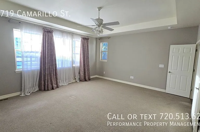 11719 Camarillo St — Photo 31