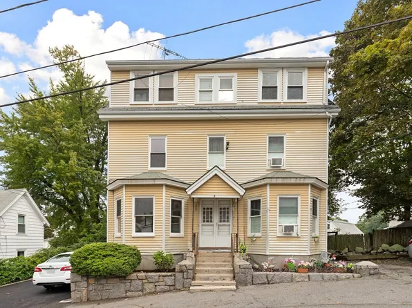 9 Knowlton Sq, Gloucester, MA 01930