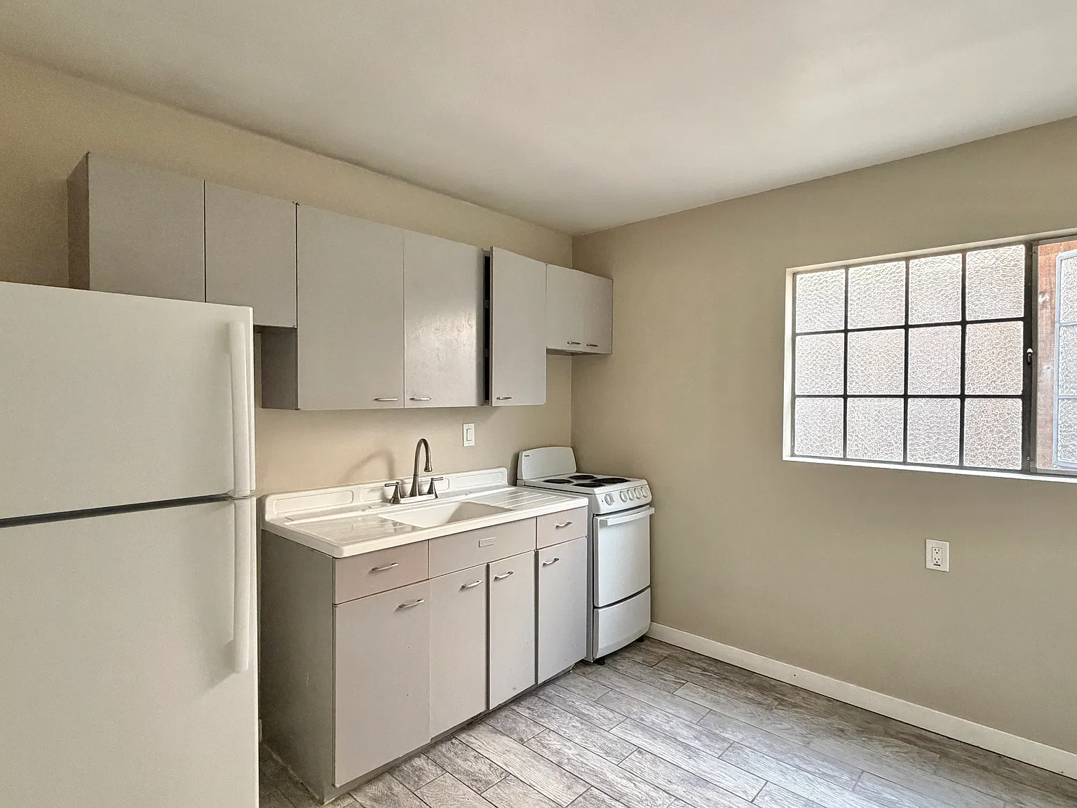 1 bed, 600 sqft, $2,300 — Photo 4