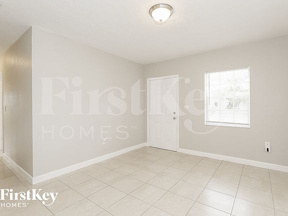 3rd image of 19241 NW 6th Ave