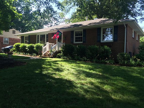 3rd image of 8708 Woodlake Dr