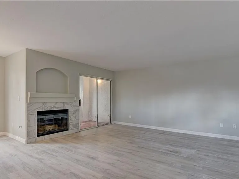 4320 W Lake Mead Blvd #101 — Photo 8