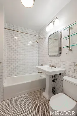 Rented by Mirador Real Estate | media 10