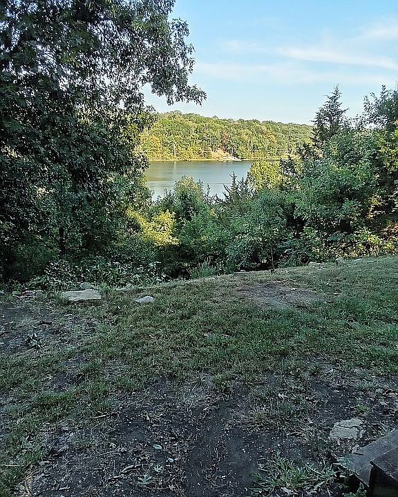 1st image of 369 Greentree Rdg