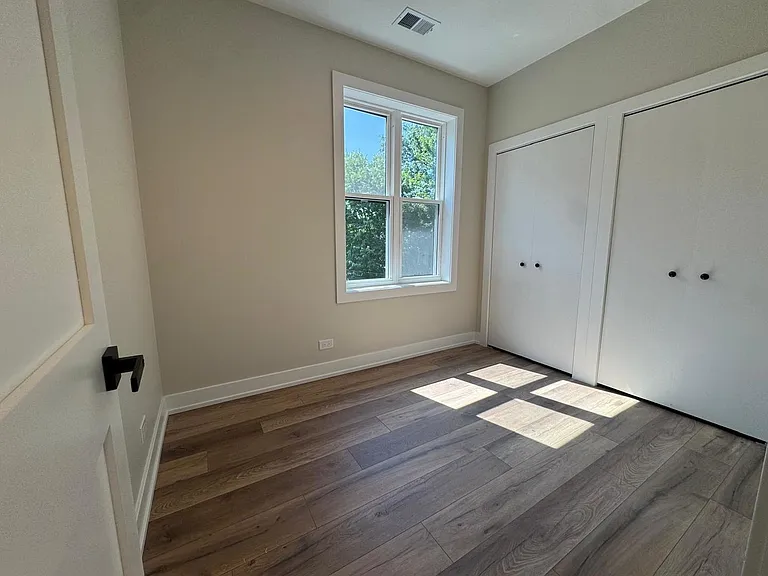 2522 W Charleston St #3 — Photo 6