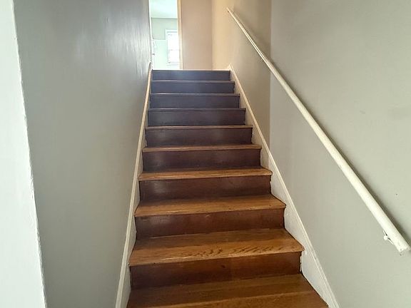5th image of 314 Clarence St #7196b6935