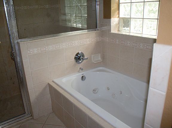 4th image of 9426 Happywoods Dr