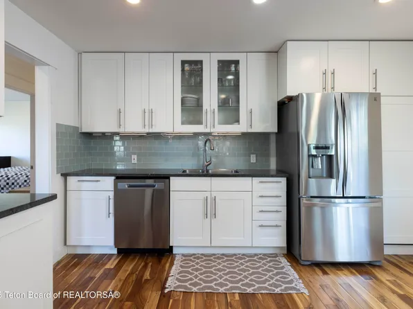 645 Pine Dr, Jackson, WY 83001