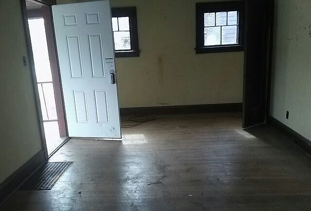 2nd image of 2502 Princeton Rd
