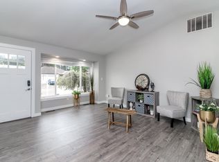 4004 NE 10th St, Renton, WA 98056