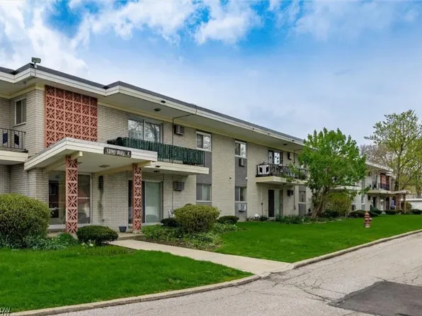 1390 Golden Gate Blvd APT E105, Mayfield Heights, OH 44124
