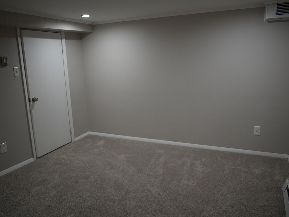 1st bedroom