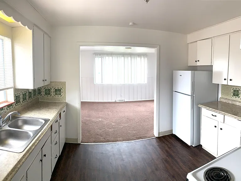 212 N Ford St — Photo 8