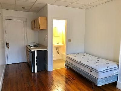 2nd image of 272 Newbury St #11F