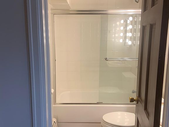 2nd image of 1331 N Franklin St APT A