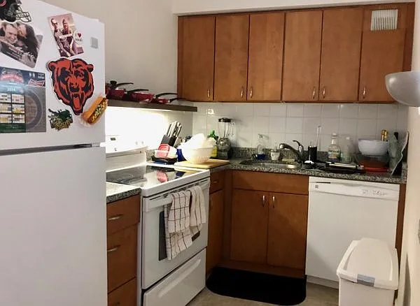 300 N State St #2627 — Photo 3