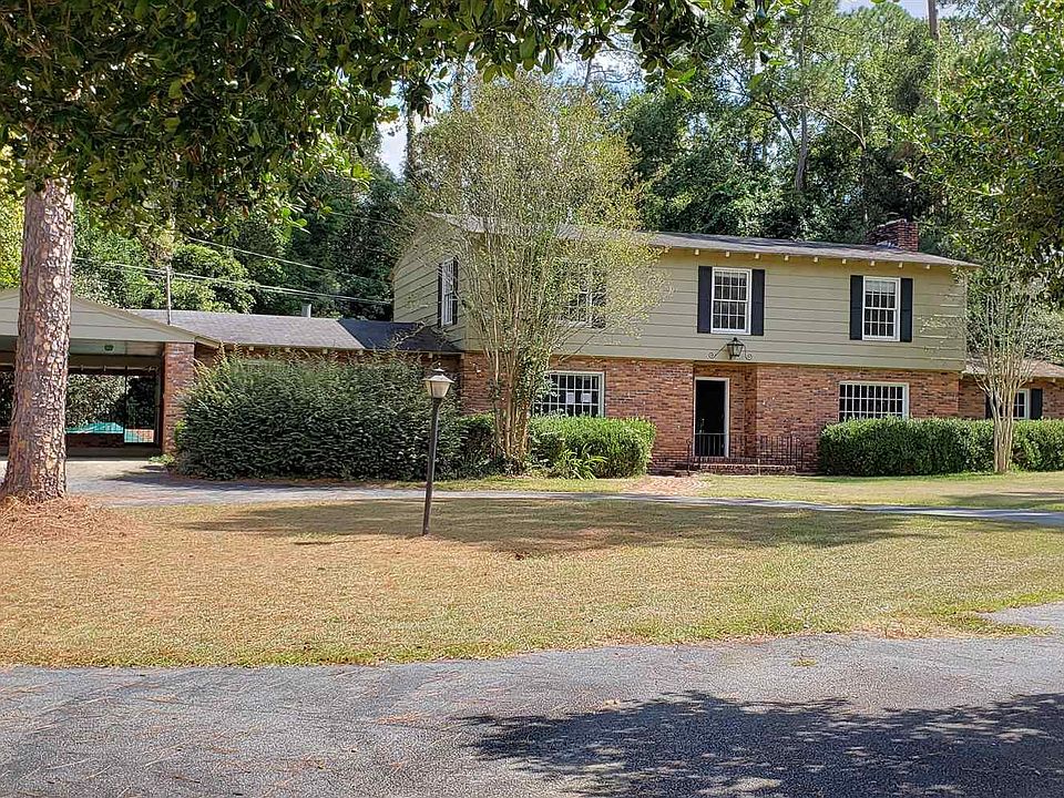 1st image of 2411 Westwood Dr