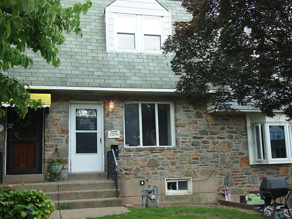 1st image of 727 Windsor Cir