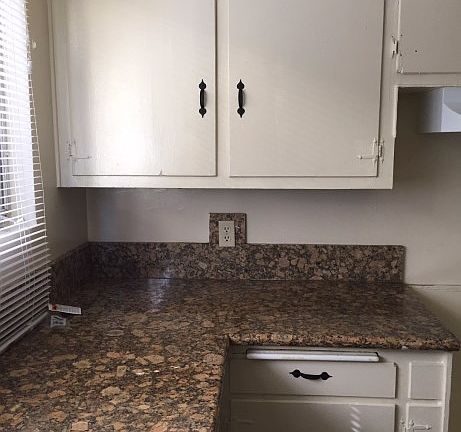 2nd image of 857 Glenway Dr APT 1