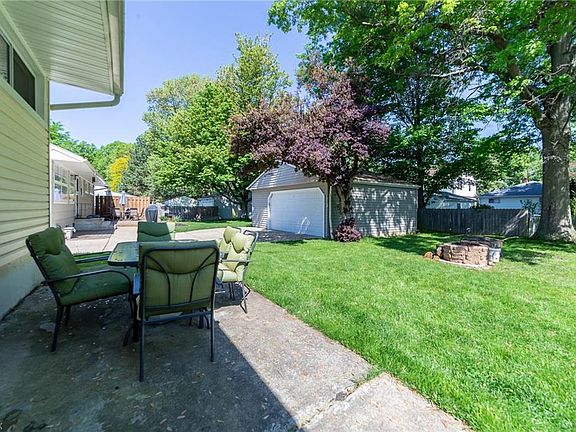 4th image of 23376 Olmsted Dr