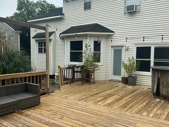 5th image of 1612 Prospect Dr