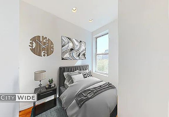 2nd image of 22 King St APT 8
