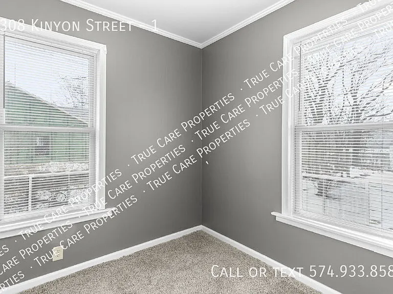 1308 Kinyon St #1 — Photo 4