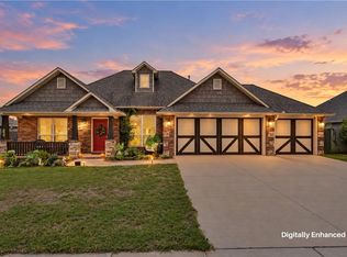 1607 Shelby St, Pea Ridge, AR 72751