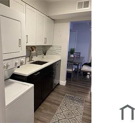 6926 Hanover Pkwy #202 — Photo 1