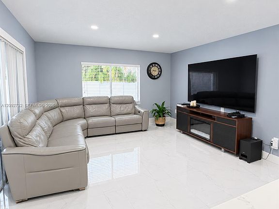 5th image of 14832 SW 180th St