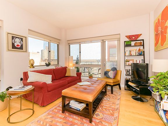 2nd image of 460 W 236th St #W4a