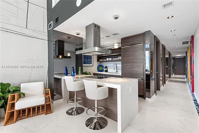 1100 Biscayne Blvd #LPH6105 — Photo 10