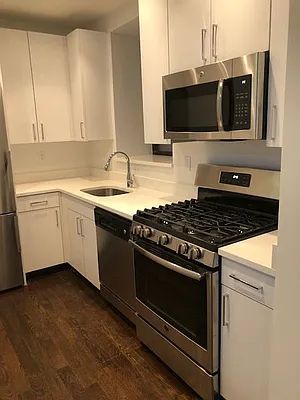 Rented by Solil Management | media 3