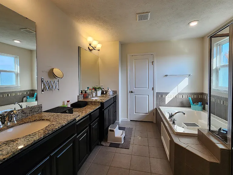 7014 Emerald Bay Ave NW — Photo 21