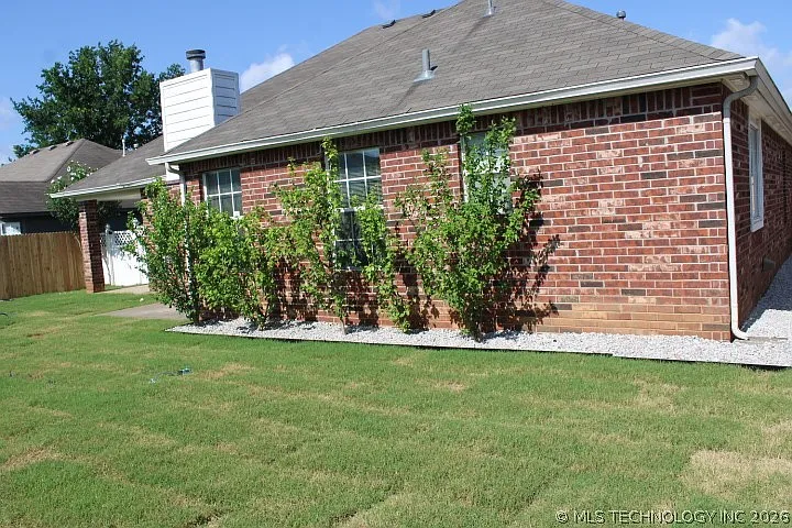 11705 S 103rd East Ave — Photo 17