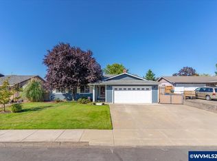 697 49th Ave SE, Salem, OR