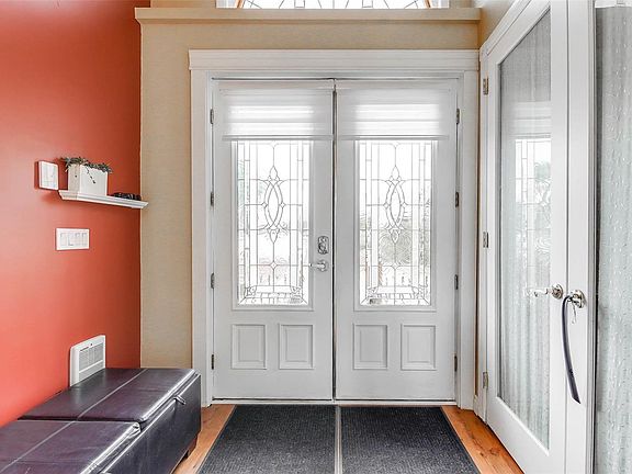 4th image of 4101 Parkinson Pl